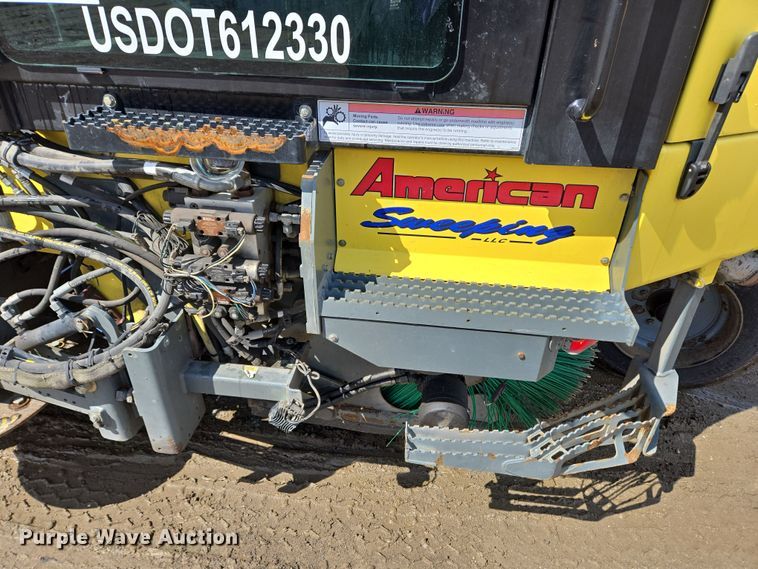 image for item EC4170 2017 Elgin Pelican Series NP street sweeper