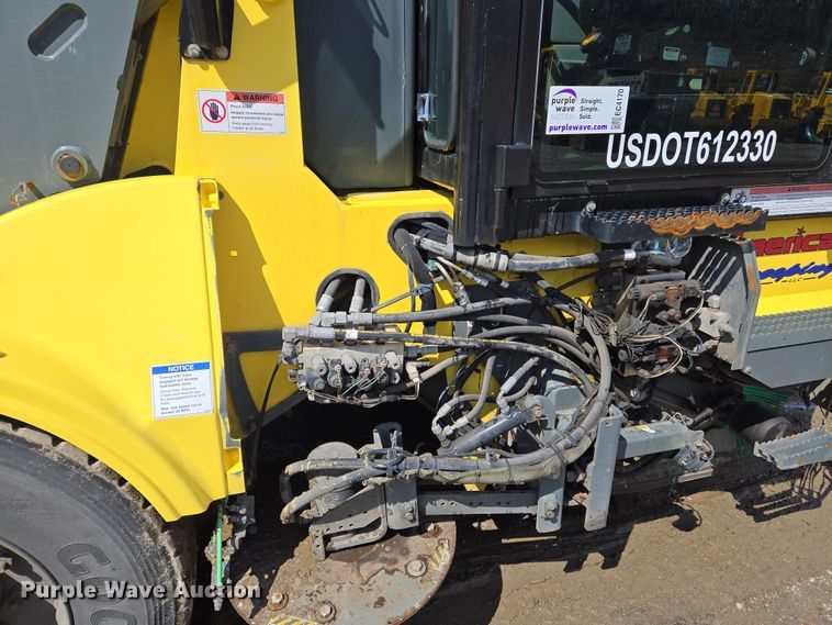 image for item EC4170 2017 Elgin Pelican Series NP street sweeper