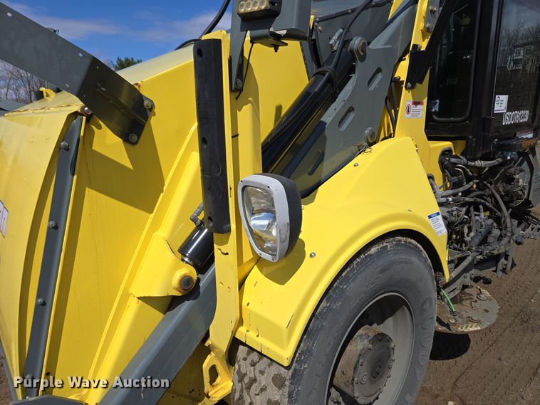 image for item EC4170 2017 Elgin Pelican Series NP street sweeper