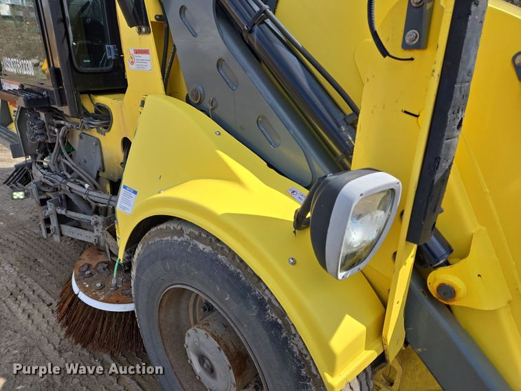 image for item EC4170 2017 Elgin Pelican Series NP street sweeper