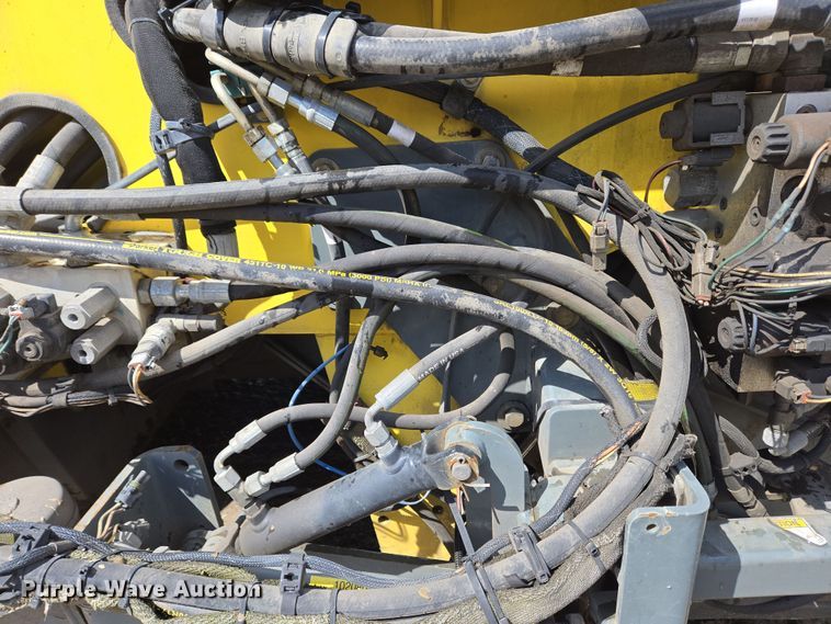 image for item EC4170 2017 Elgin Pelican Series NP street sweeper