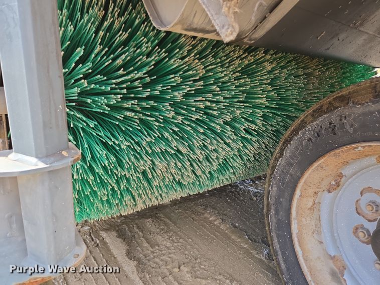 image for item EC4170 2017 Elgin Pelican Series NP street sweeper