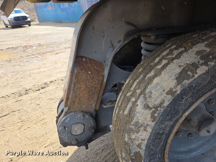 image for item EC4170 2017 Elgin Pelican Series NP street sweeper