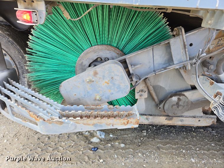 image for item EC4170 2017 Elgin Pelican Series NP street sweeper