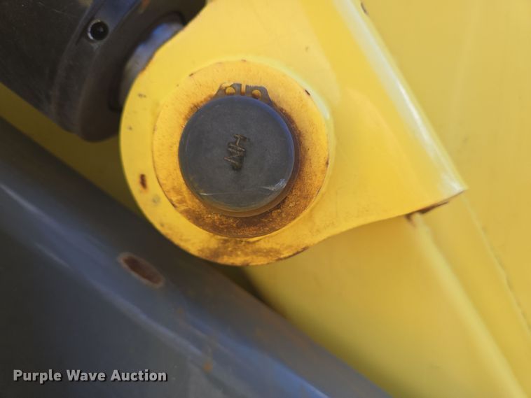 image for item EC4170 2017 Elgin Pelican Series NP street sweeper