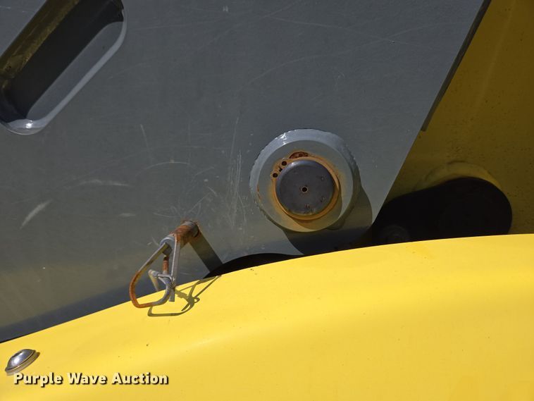 image for item EC4170 2017 Elgin Pelican Series NP street sweeper