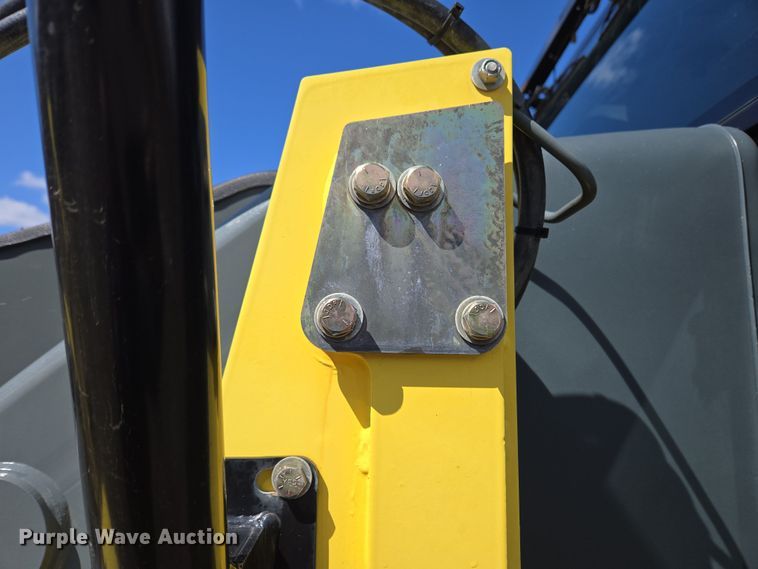 image for item EC4170 2017 Elgin Pelican Series NP street sweeper