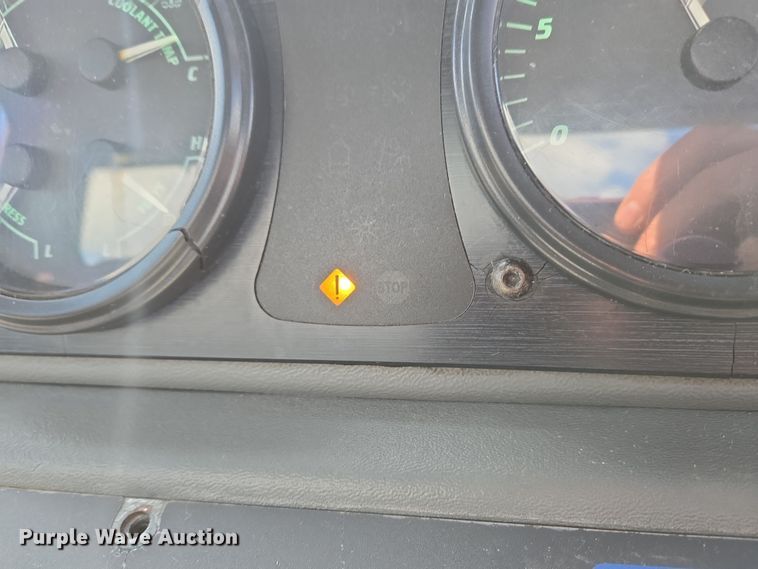 image for item EC4170 2017 Elgin Pelican Series NP street sweeper