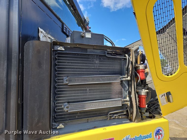 image for item EC4170 2017 Elgin Pelican Series NP street sweeper