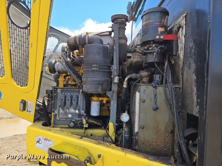 image for item EC4170 2017 Elgin Pelican Series NP street sweeper