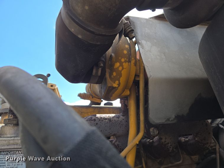 image for item EC4170 2017 Elgin Pelican Series NP street sweeper