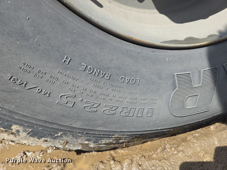 image for item EC4170 2017 Elgin Pelican Series NP street sweeper