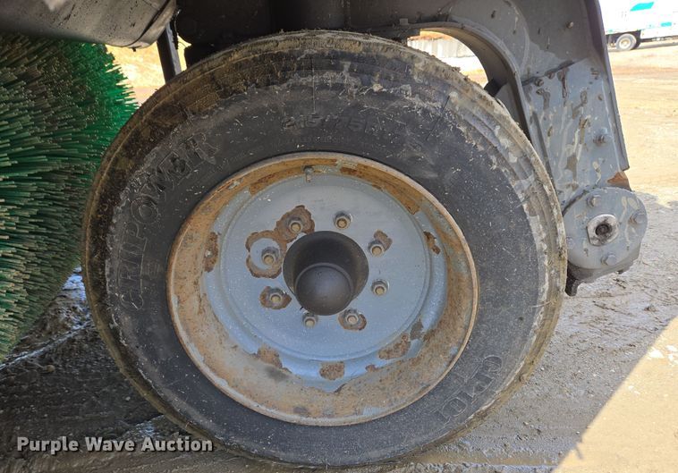 image for item EC4170 2017 Elgin Pelican Series NP street sweeper