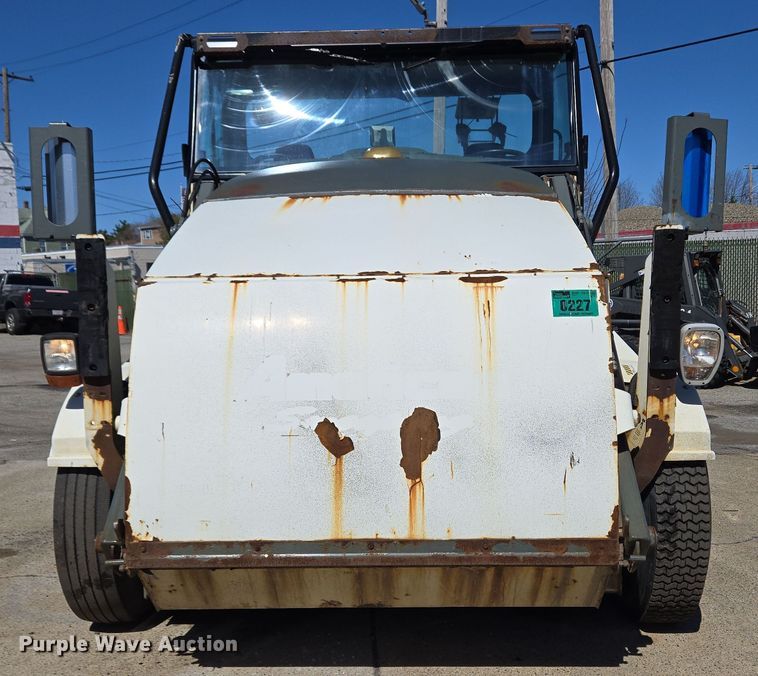 image for item EC4173 2015 Elgin Pelican Series NP street sweeper