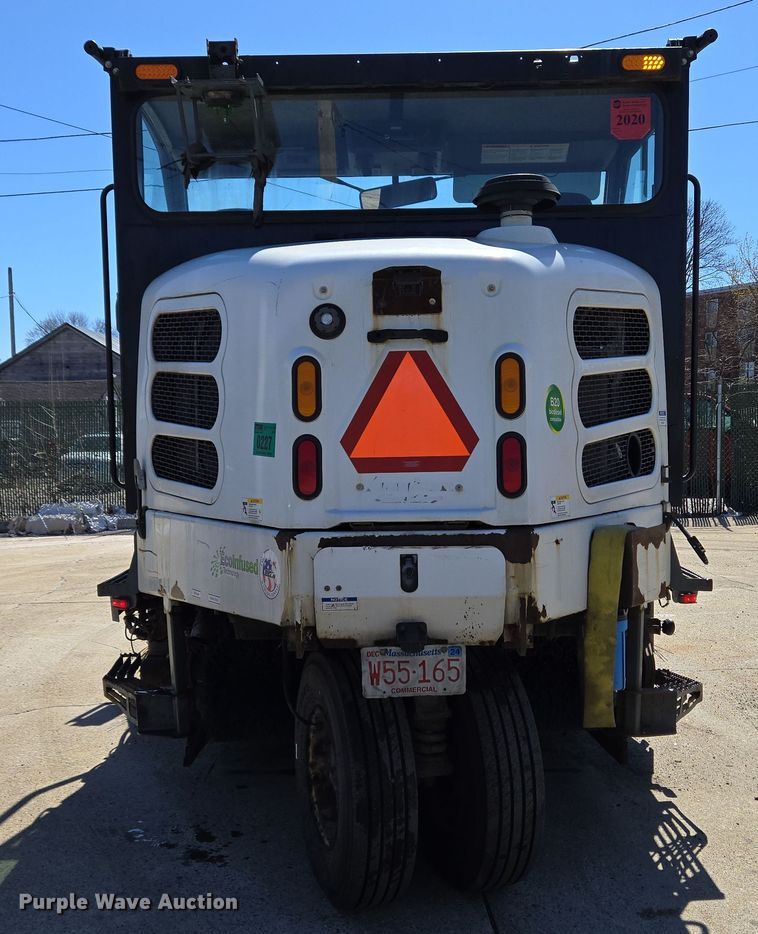 image for item EC4173 2015 Elgin Pelican Series NP street sweeper