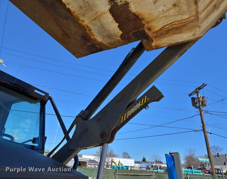 image for item EC4173 2015 Elgin Pelican Series NP street sweeper