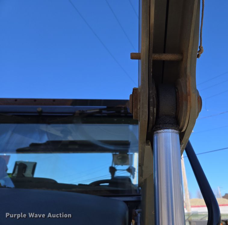 image for item EC4173 2015 Elgin Pelican Series NP street sweeper