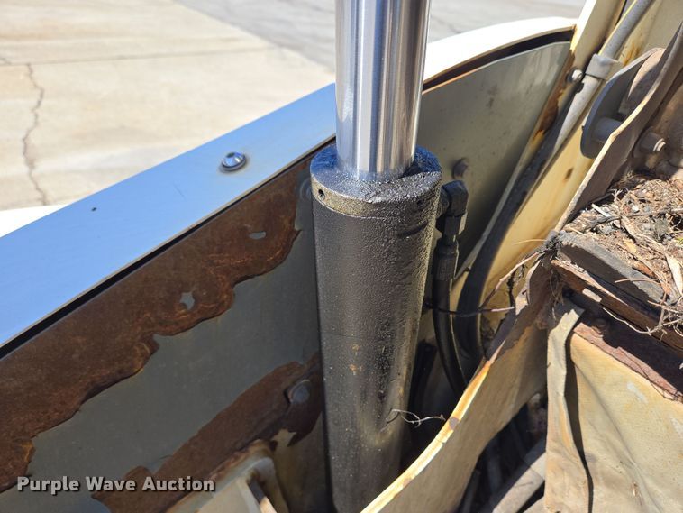 image for item EC4173 2015 Elgin Pelican Series NP street sweeper