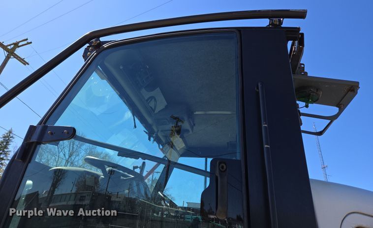 image for item EC4173 2015 Elgin Pelican Series NP street sweeper