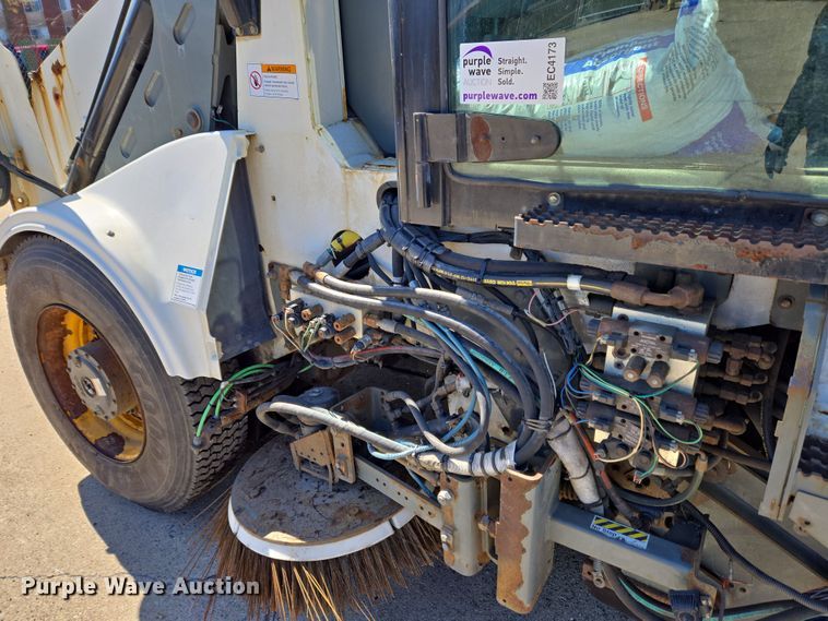 image for item EC4173 2015 Elgin Pelican Series NP street sweeper