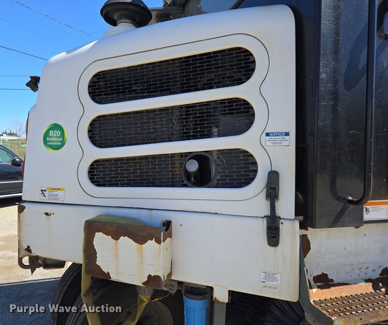 image for item EC4173 2015 Elgin Pelican Series NP street sweeper