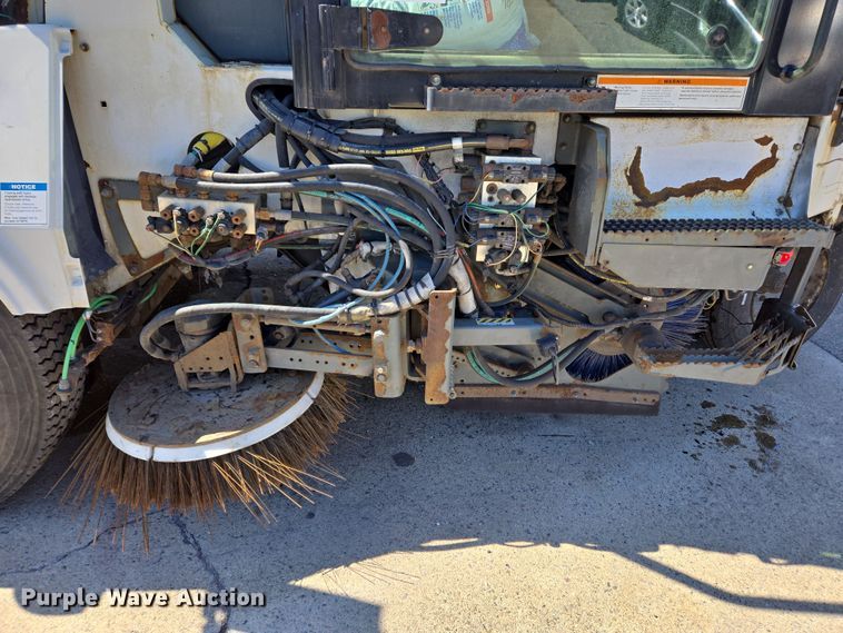 image for item EC4173 2015 Elgin Pelican Series NP street sweeper