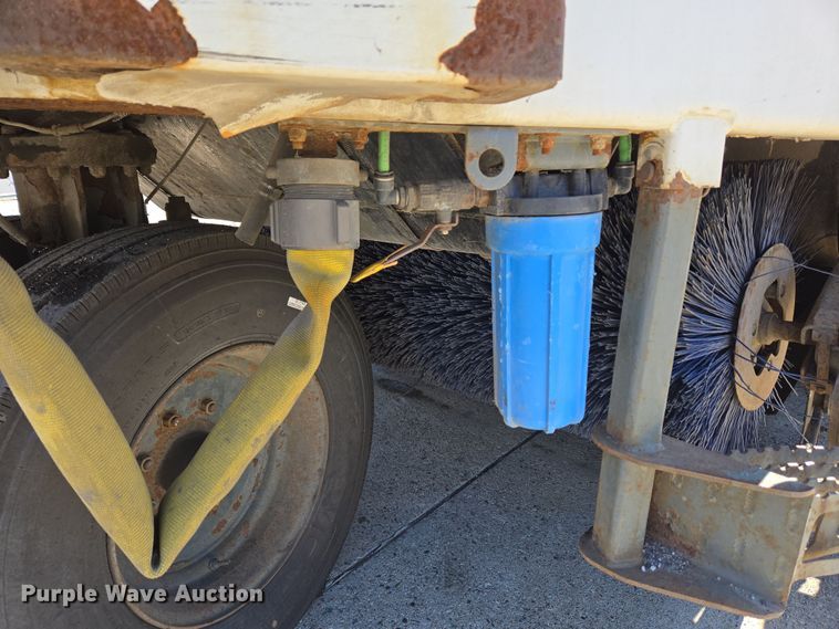 image for item EC4173 2015 Elgin Pelican Series NP street sweeper