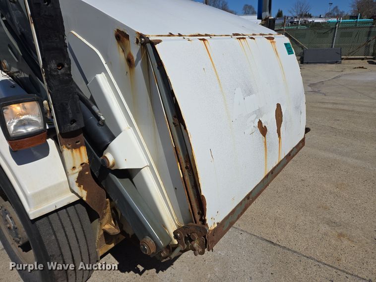 image for item EC4173 2015 Elgin Pelican Series NP street sweeper