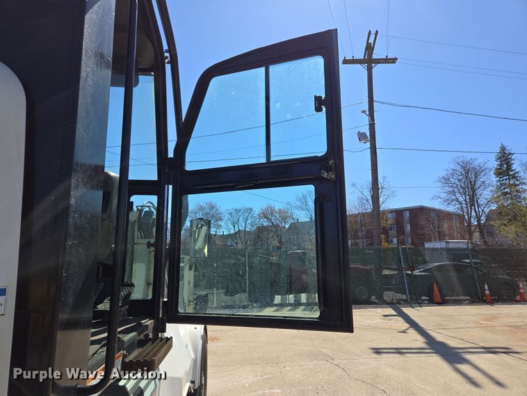 image for item EC4173 2015 Elgin Pelican Series NP street sweeper
