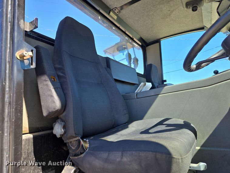 image for item EC4173 2015 Elgin Pelican Series NP street sweeper