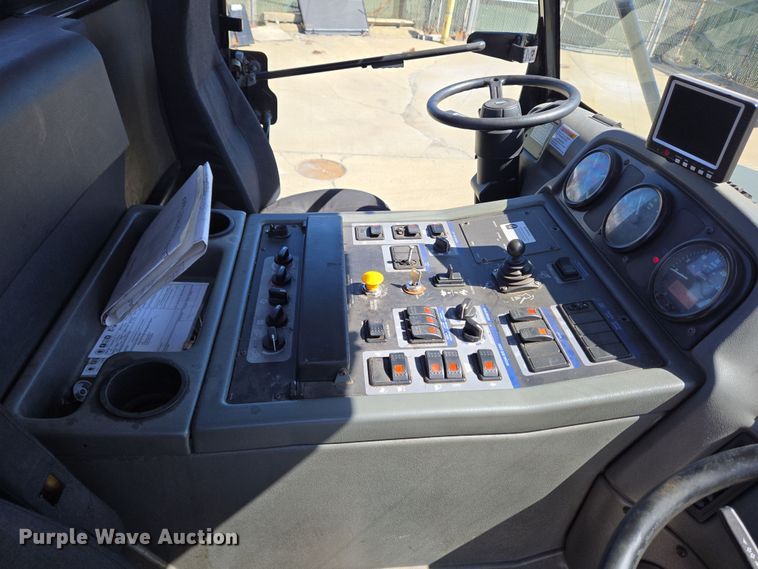 image for item EC4173 2015 Elgin Pelican Series NP street sweeper