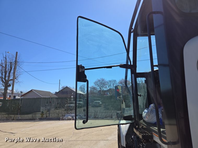 image for item EC4173 2015 Elgin Pelican Series NP street sweeper
