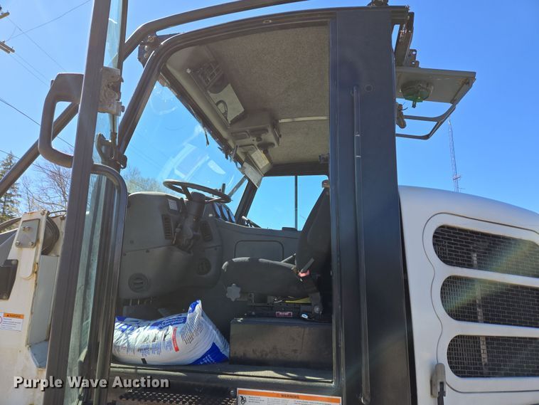 image for item EC4173 2015 Elgin Pelican Series NP street sweeper