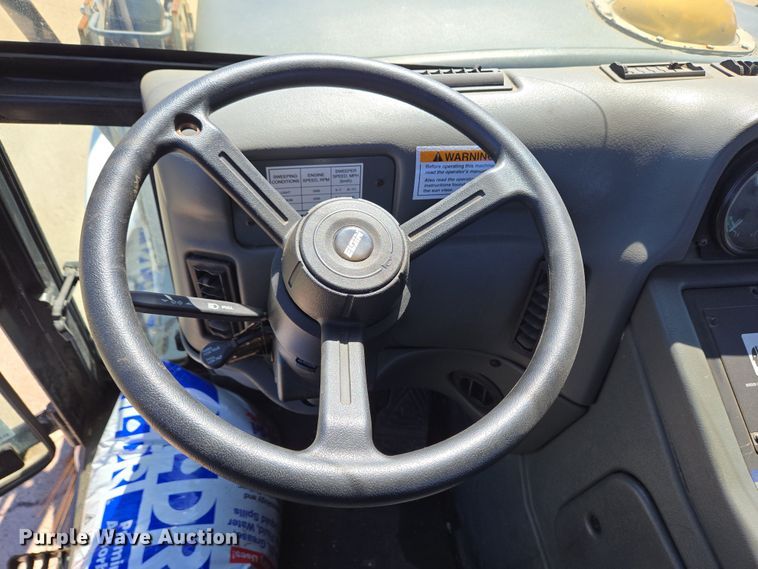 image for item EC4173 2015 Elgin Pelican Series NP street sweeper