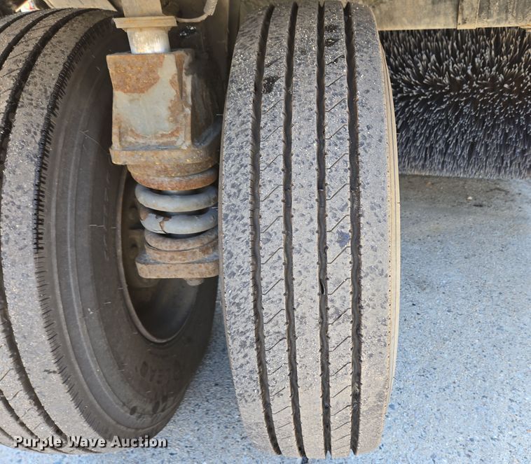 image for item EC4173 2015 Elgin Pelican Series NP street sweeper