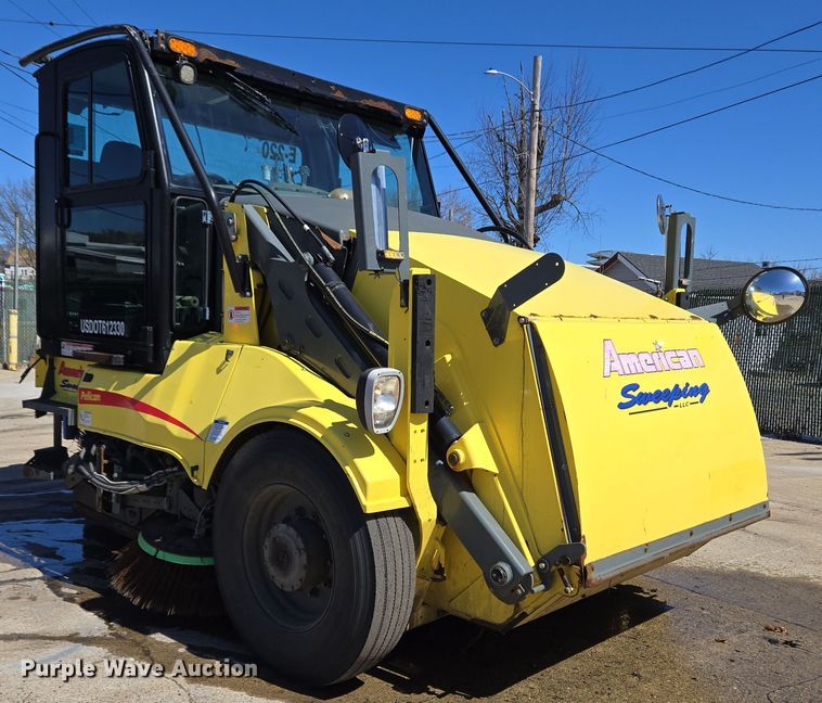 image for item EC4174 2017 Elgin Pelican Series NP street sweeper