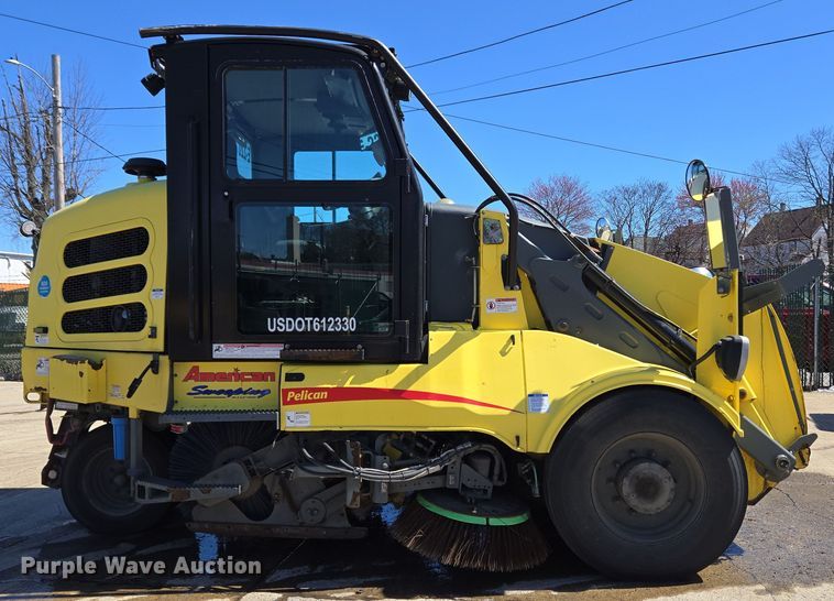 image for item EC4174 2017 Elgin Pelican Series NP street sweeper