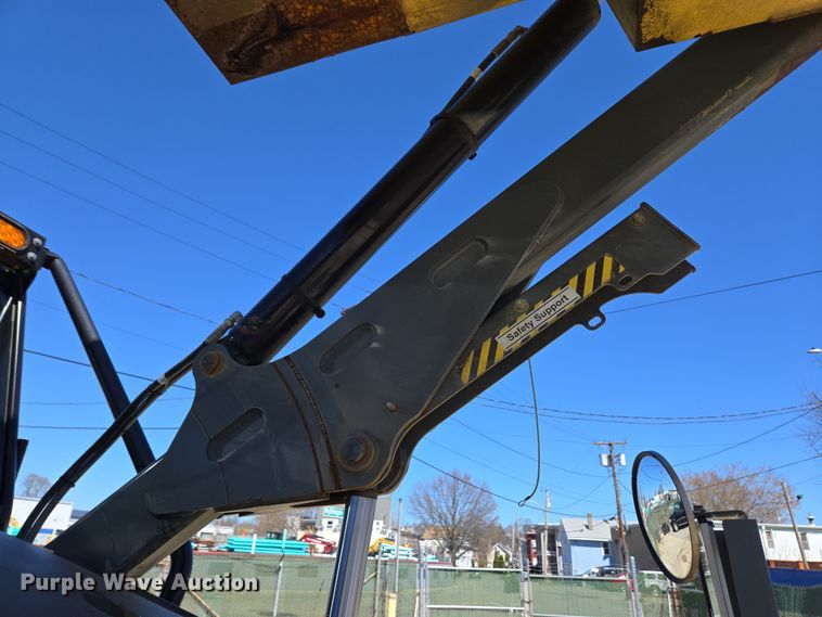 image for item EC4174 2017 Elgin Pelican Series NP street sweeper