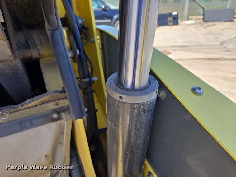 image for item EC4174 2017 Elgin Pelican Series NP street sweeper