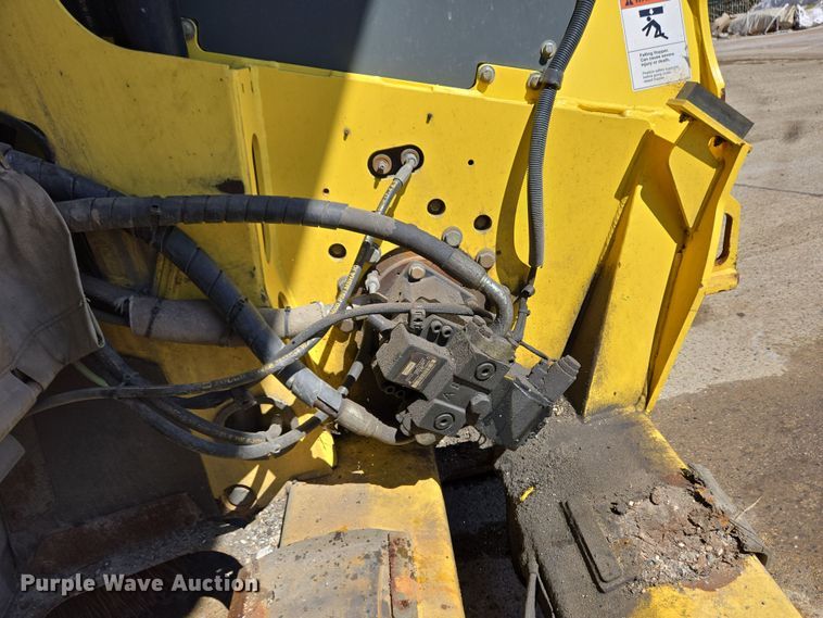 image for item EC4174 2017 Elgin Pelican Series NP street sweeper