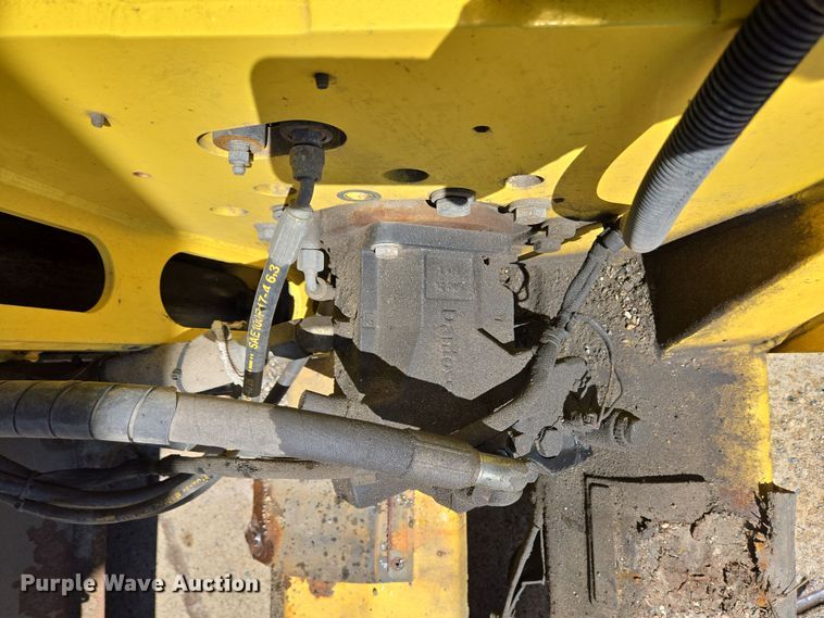 image for item EC4174 2017 Elgin Pelican Series NP street sweeper