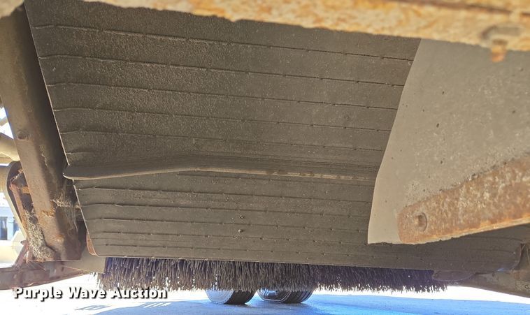 image for item EC4174 2017 Elgin Pelican Series NP street sweeper