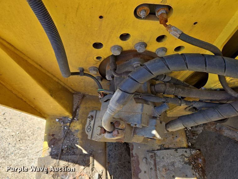 image for item EC4174 2017 Elgin Pelican Series NP street sweeper