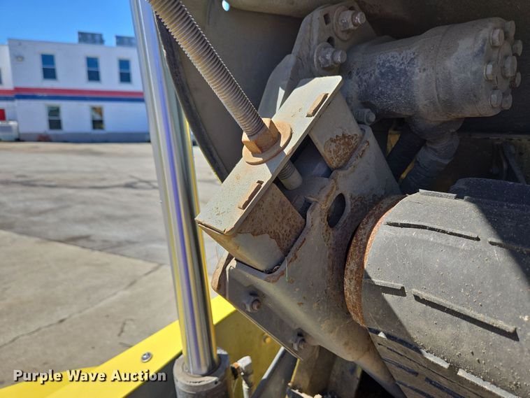 image for item EC4174 2017 Elgin Pelican Series NP street sweeper