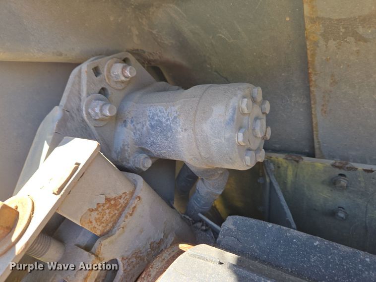 image for item EC4174 2017 Elgin Pelican Series NP street sweeper