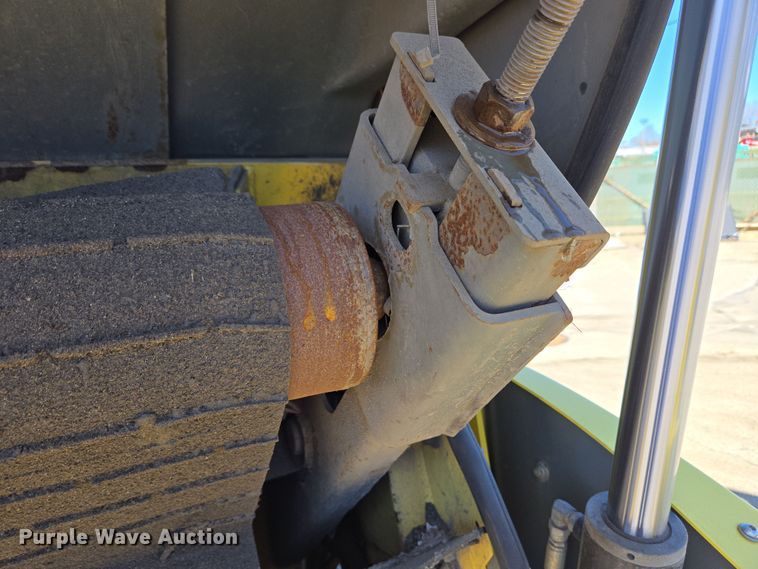 image for item EC4174 2017 Elgin Pelican Series NP street sweeper