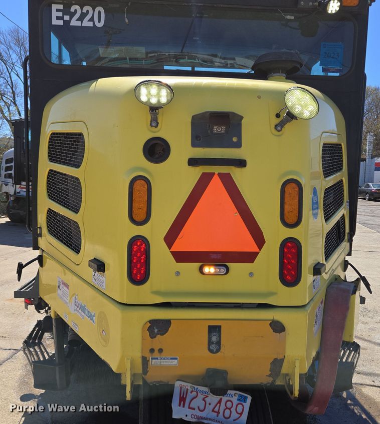 image for item EC4174 2017 Elgin Pelican Series NP street sweeper