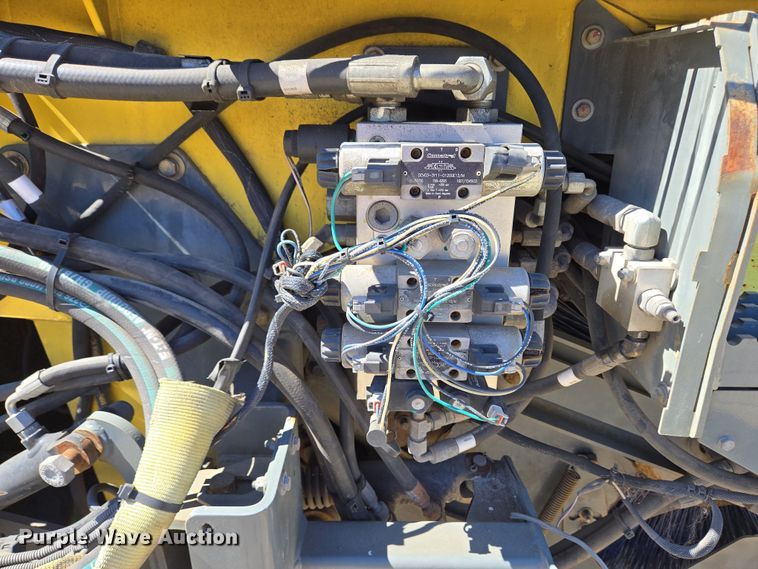 image for item EC4174 2017 Elgin Pelican Series NP street sweeper