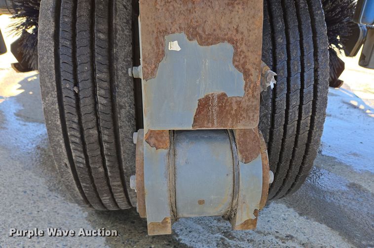 image for item EC4174 2017 Elgin Pelican Series NP street sweeper