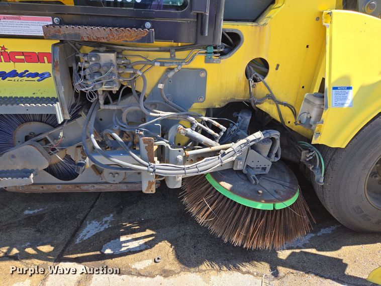 image for item EC4174 2017 Elgin Pelican Series NP street sweeper